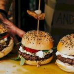 avem burger fest la arena nationala f09f8d94timp de trei zile aici vor fi competitii de mancare muzica si cursuri culinare cateii sunt bine veniti 6a1482ed5eaa8