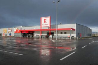 banana si gogoasa de 1 ban oferta kaufland pentru copii de 1 iunie si o lista de jucarii la jumatate de pret 6a19816b5a3bd