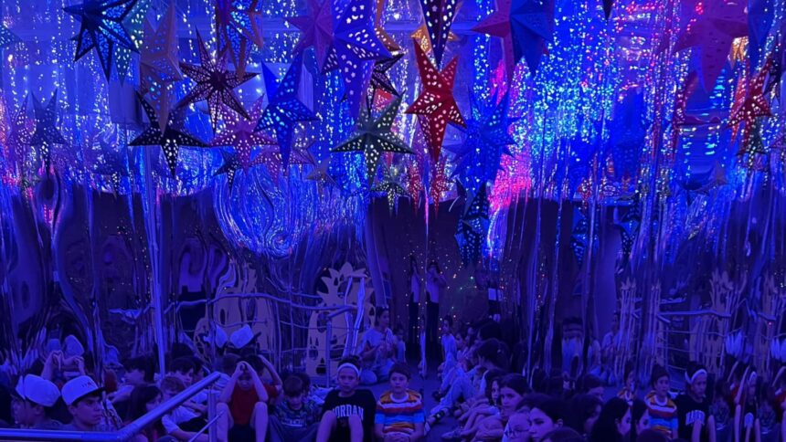 carnavalul baloanelor este in acest weekend f09f8e88vor fi 3 zile pline de ateliere numere de magie piese de teatru degustari de dulciuri si alte surprize 6a15aa3be6132