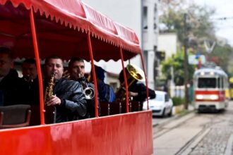 parada tramvaielor de ziua copilului stb scoate pe sine vagoanele de poveste duminica la depoul victoria 6a19acc9cbc95