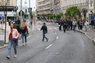 strazi deschise cu parada de masini de epoca pe calea victoriei si expozitii degustari si o muzica chinezeasca pe esplanada de la cercul militar programul complet din acest weekend 6a0ef69c1e10a