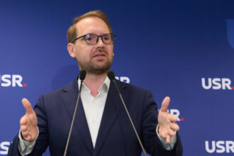 video consultari la cotroceni dominic fritz nu vom sustine un guvern tehnocrat care e un paravan pentru ca psd sa controleze 6a0af82f892c6