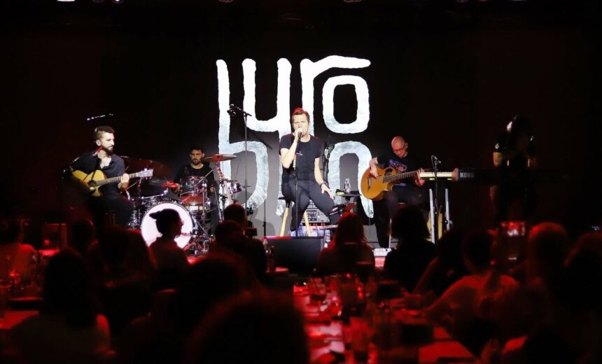 concert gratuit byron la amfiteatrul mihai eminescu din parcul national spectacolul are loc duminica in incheierea festivalului new urban habits 4ee30675