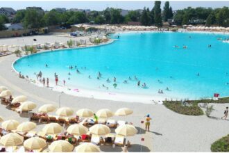 ghidul distractiei la piscina pentru vara aceasta in bucuresti de la lagoon park la strandurile renumite din oras bucurestenii sunt asteptati la relaxare 0c5edbcb
