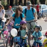 parada micilor biciclisti va fi in drumul taberei in weekend f09f9ab4 picii vor participa la curse cu bicla si jocuri cum se fac inscrierile 6a280603ee5a1