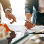 romanii vor mai multa claritate in procesul imobiliar transparenta devine criteriul esential pentru castigarea increderii sondaj storia 6a3401aebe34b
