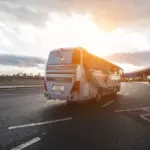 60 de elevi romani lasati fara acte bani si bagaje in timpul unei calatorii in franta hotii le au spart autocarul la nisa 6a671f3fdee26