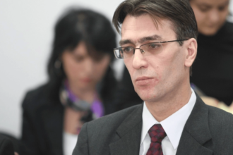 adrian toni neacsu explica mandatele extinse ale ministrilor interimari din guvernul bolojan nu incalca legea nici constitutia pot dura oricat 6a5662a4b6aaa