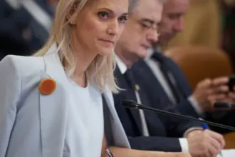 alina gorghiu si nicoleta pauliuc dupa decizia care blocheaza hotararile congresului pnl nu este o victorie a unei tabere impotriva celeilalte apel catre bolojan 6a4e70316e4fd