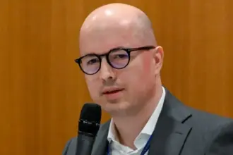 andi cristea a reunit gigantii auto europeni la parlamentul european 6a50a4e7a723d