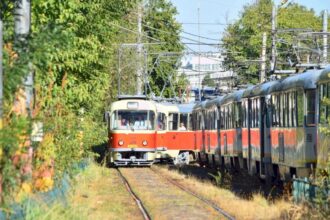 bucurestenii isi iau la revedere de la tramvaiele tatra in acest weekend stb extinde programul de circulatie al batranelor vehicule pe linia 7 in cadrul festivalului 6a57af86aadca