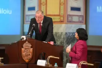 caracatita de la asociatia nr 12 brazda din craiova delapidari iertate de viceprimarul paloiu contracte cu dedicatie si protectia politica a banului public 6a60d2c146358