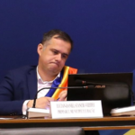 conflict local pnl usr primarul bacaului acuza demiterea unui manager de spital exact acest tip de improvizatie il critica pnl atunci cand vorbeste despre guvern 6a5d0ce70ba5b