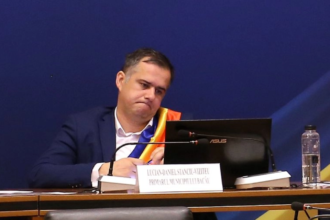 conflict local pnl usr primarul bacaului acuza demiterea unui manager de spital exact acest tip de improvizatie il critica pnl atunci cand vorbeste despre guvern 6a5d0ce70ba5b
