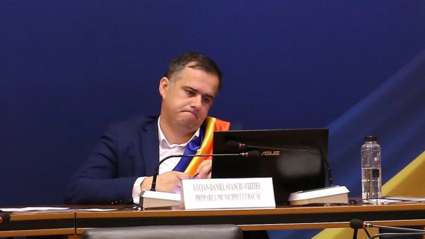 conflict local pnl usr primarul bacaului acuza demiterea unui manager de spital exact acest tip de improvizatie il critica pnl atunci cand vorbeste despre guvern 6a5d0ce70ba5b