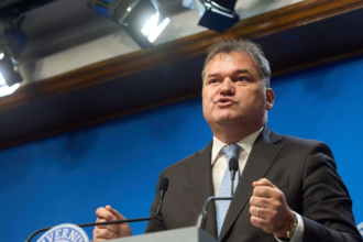 cseke attila contesta proiectul lui pislaru risc de taieri permanente de salarii si inechitati in sanatate miza depaseste 300 de milioane de lei 6a5f48c5bb137