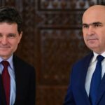 cu cat vor creste salariile lui nicusor dan si ilie bolojan dupa noua lege a salarizarii 6a5bb240156f1