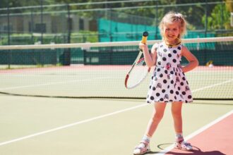 cursuri gratuite de tenis pentru copiii din bucuresti la centrul national simona halep care sunt documentele necesare si cate locuri sunt disponibile 6a4920f8ea215