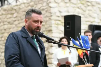 deputat pnl zeci de milioane de lei sunt incasati doar cash la trezorerie statul vorbeste despre digitalizare dar nu are nici pos 6a5f315677e6c