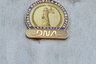 directorii generali ai apia si anf au fost suspendati din functii dna i a trimis in judecata 6a674de367872