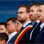 dominic fritz si alfred simonis se cearta pe facebook si se lauda care are mai multi fani si ma gandesc ca vrem sa recuperam ceva de la aur 6a5928cd7a5b9