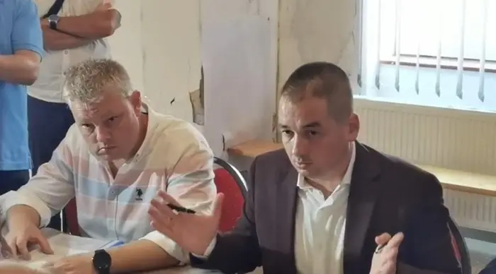 escrocul din fruntea ansvsa refuza sa demisioneze 6a6b88f05ffed