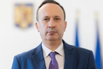esti un condamnat cel mai scump condamnat din istorie adrian caciu atac dur la liderul usr dominic fritz 6a6c071b9fa75