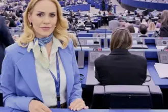 gabriela firea respinge acuzatiile privind chat control whatsapp si signal nu vor fi verificate ce a votat de fapt parlamentul european 6a50c84694f5d