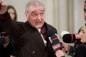 gigi becali nu se sperie de euro digital face lutu portofel sau il folosesc pe al sotiei al nepotilor 6a65e01c79b32