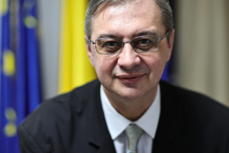 iulian chifu se alatura platformei conservatoare din pnl desi nu este membru al partidului mesajul transmis de expertul in securitate 6a5f1085a89a1