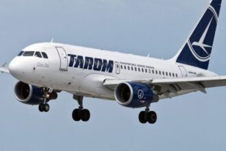 jaf la tarom fostul director acuza decizii care pot duce compania la faliment iar un fost pilot vorbeste despre disparitia unor sume uriase 6a672fa1a0383