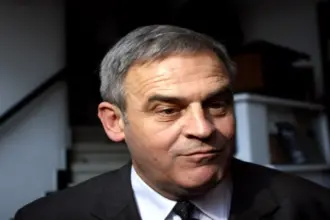 laszlo tokes acuza populatia maghiara din romania se numara printre grupurile etnice amenintate din europa 6a6599d2442ed