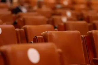 legea ani amendata de pnl si usr demnitarii vor fi obligati sa depuna declaratie de interese financiare 6a673af9aec67