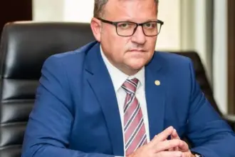mitul salvatorului s a prabusit fost ministru al muncii atac la bilantul lui bolojan dupa un an de mandat 6a5727843036a