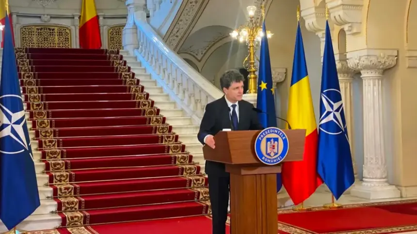 nicusor dan face dezvaluiri despre agenda pe care o foloseste zilnic mai deseneaza si copiii prin e 6a5a734552fa8