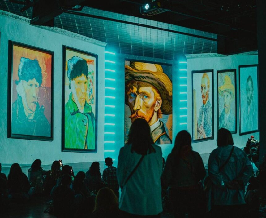noaptea alba la mina bucuresti pe 1 august van gogh gustav klimt dj set in lobby bar si o proiectie pe fatada cladirii in cadrul evenimentului ac8c6a61