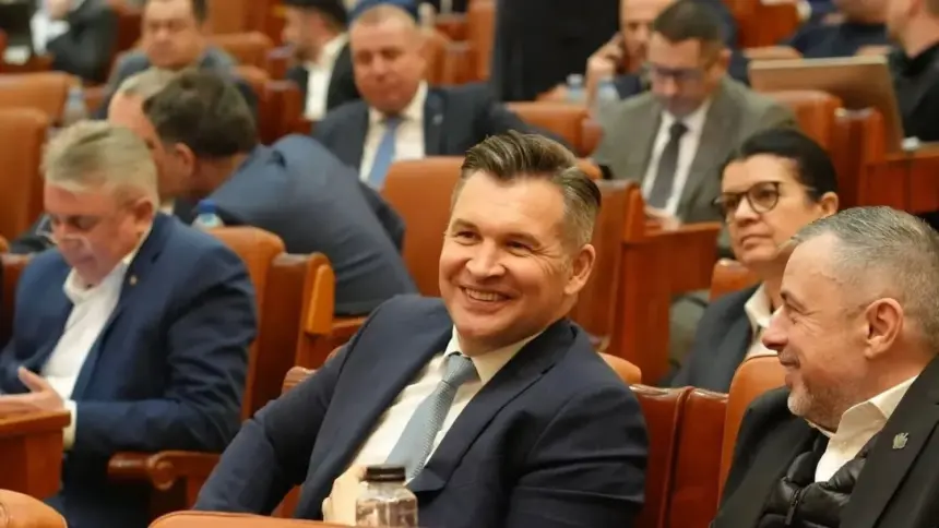 platforma liberal conservatoare din pnl deputatul ionut stroe exclus sa apara un nou grup parlamentar sau partid un guvern minoritar sustinut de aur ar deveni captiv 6a5a09a099b15