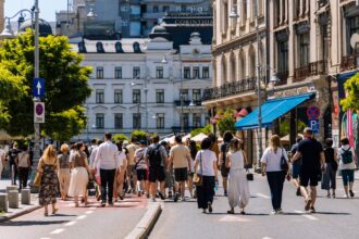 poate cel mai sarac program la strazi deschise din acest an e in weekend bucurestenii stiu macar ca timp de doua zile calea victoriei este pietonala 943b0dc9