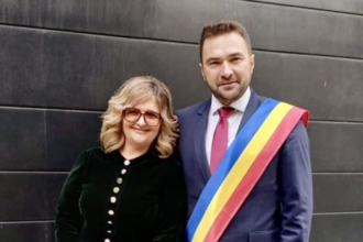 politici de clan si cumetrie la primaria lu nita cum a ajuns mana dreapta a primarului director general la o structura nou infiintata sora si cumnatul madalinei ciubotaru angajati la primarie prin 6a6074f8b0385