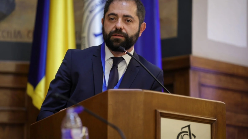 radu burnete cheama sindicatele la masa negocierilor legea salarizarii mai are nevoie de una sau doua saptamani de discutii 6a63b4cf3a28d