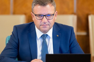 revolta lui marius budai pe legea salarizarii un profesor debutant risca sa castige mai putin ca un livrator 6a65bcf1ed1a6