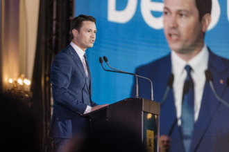 robert sighiartau legea salarizarii nu va reduce veniturile bugetarilor liderul pnl acuza sindicatele de legaturi cu psd 6a69bac883601