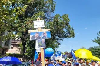 romania rasturnata demnitarii urca profesorii si medicii se prabusesc 6a634937a32f1