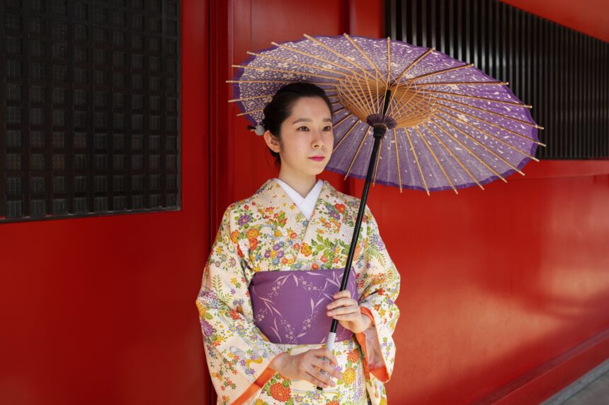 seri japoneze la bucuresti kimono sub stele aflam povestea vestimantatiei traditionale nipone plus o demonstratie de kitsuke ca4e93af