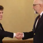 solutia lui kelemen hunor udmr pentru a rezolva criza guvernamentala ce i a transmis lui nicusor dan 6a54e6f69df3a