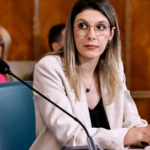 un cunoscut designer critica alegerile vestimentare ale dianei buzoianu ana pauker varianta noua care este cel mai bine imbracata doamna din politica romaneasca 6a60a5df2759f