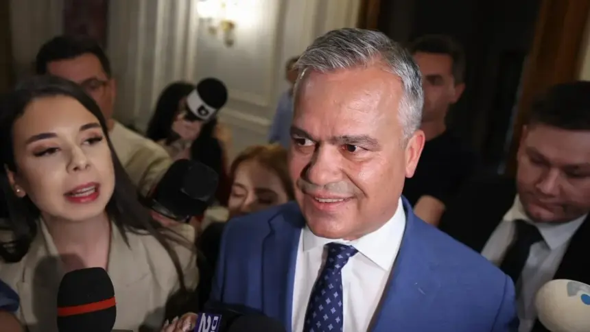 video adrian vestea da cartile pe fata cum s a ajuns de la desemnarea ca premier la esecul din parlament s a pornit pe un lucru care era aproape sigur 6a5a62c57b8f7