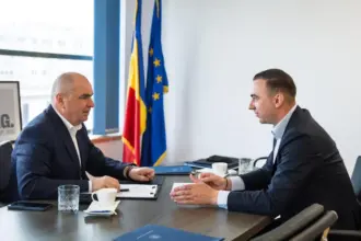 video fostul ministru al energiei a asistat siderat la conferinta de presa a lui ilie bolojan este nervos si depasit de situatie 6a6260db128db