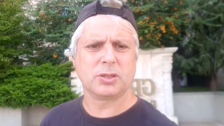 video marian ceasescu e intrebat de un barbat din ce bani traieste daca ai vrea sa stii cine ma plateste intreab o pe nevasta ta 6a5a85db03092