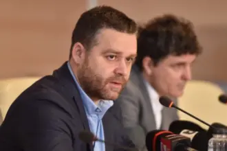 video mingea este la presedinte ce stie ciprian ciucu despre noul premier liderul pnl spune ca interimatul ar mai dura doua trei zile 6a5154aed31c7